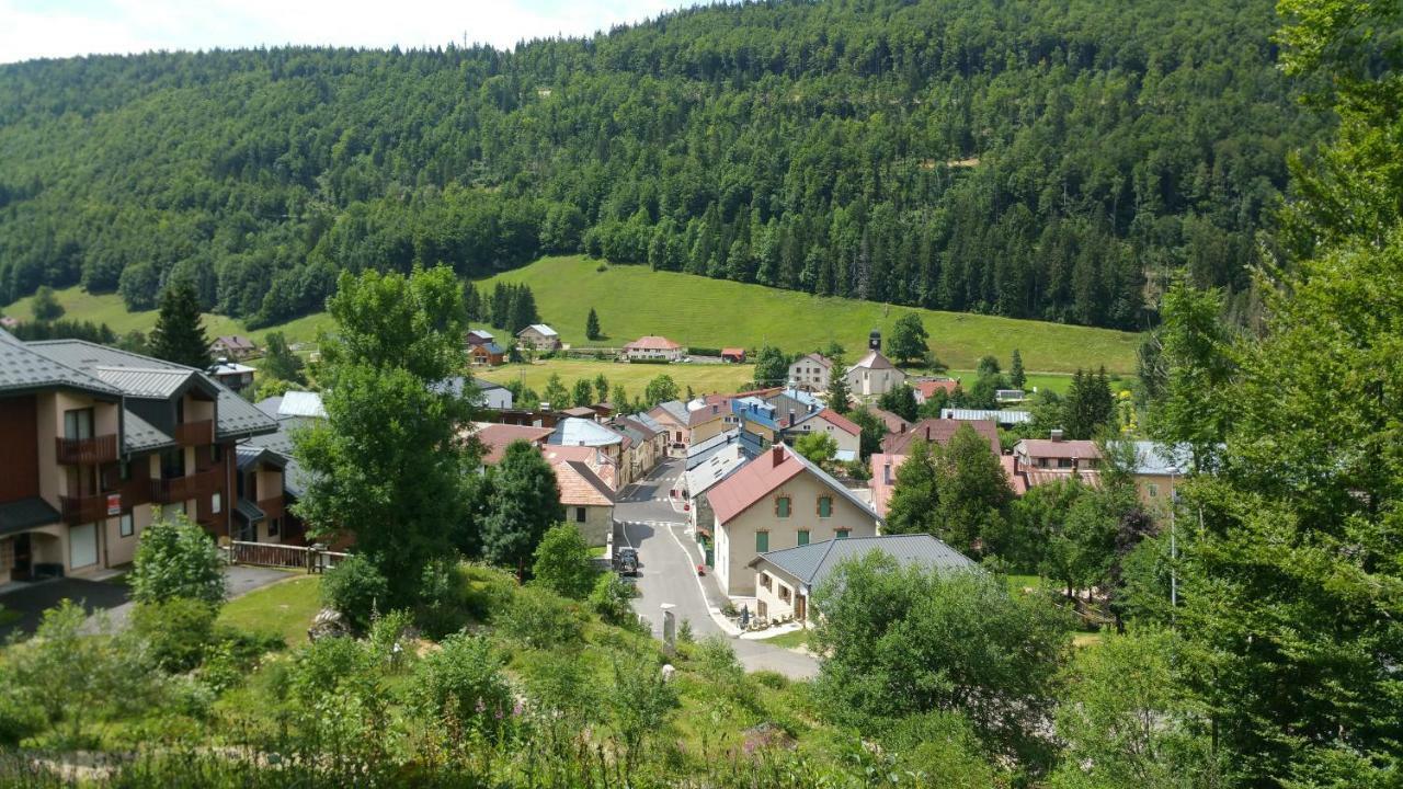 Apartament Les Chamois Lajoux Zewnętrze zdjęcie